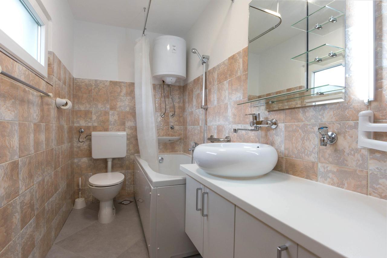 Apartments Tomasic Baska  Luaran gambar